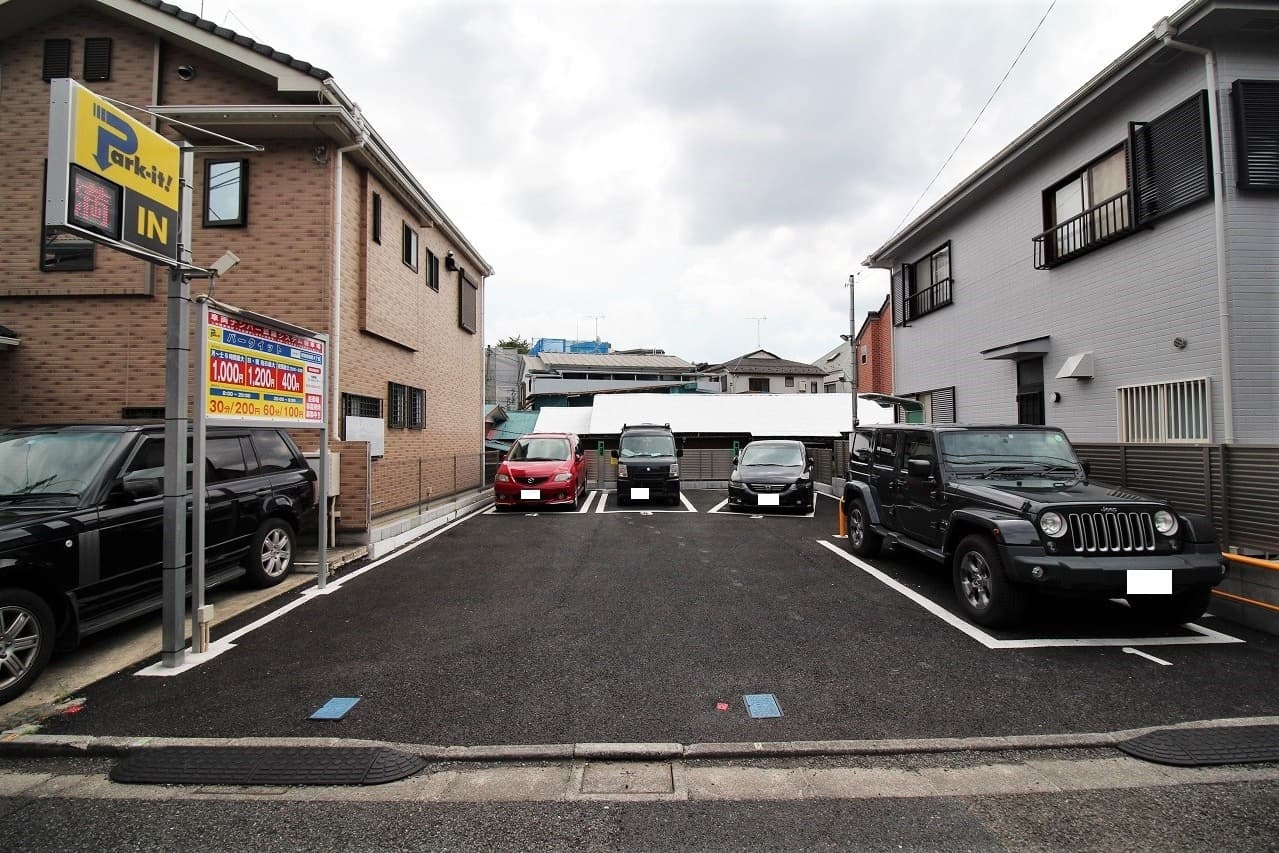 池尻セレクトハウス,コインパーキング