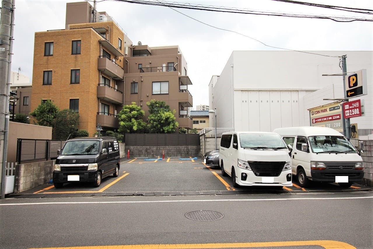 池尻セレクトハウス,コインパーキング